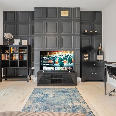Spacious One Bedroom Private Flat In Brixton +Wifi London Eksteriør bilde