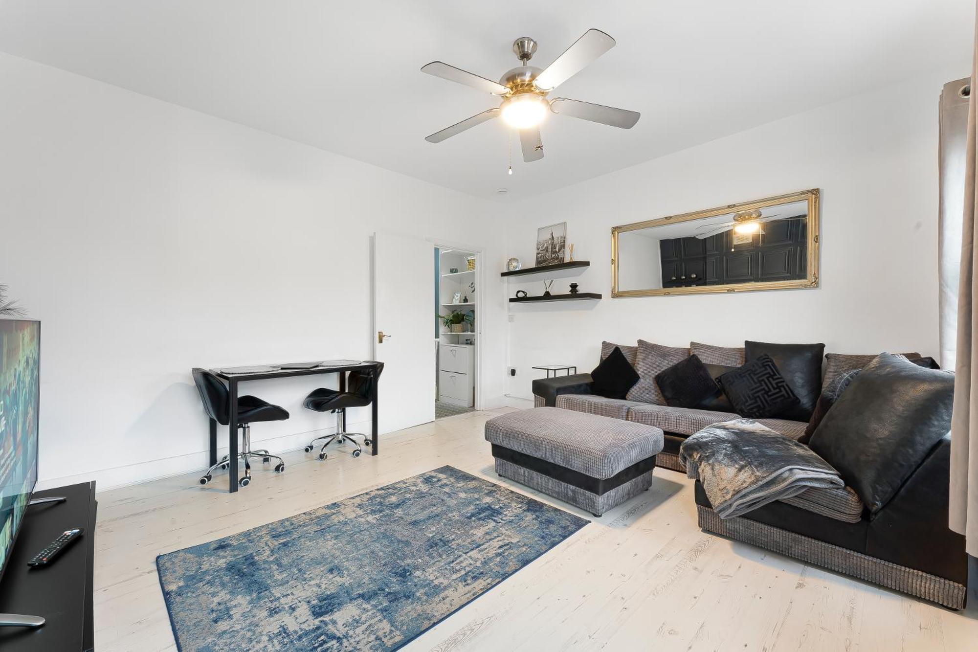 Spacious One Bedroom Private Flat In Brixton +Wifi London Eksteriør bilde