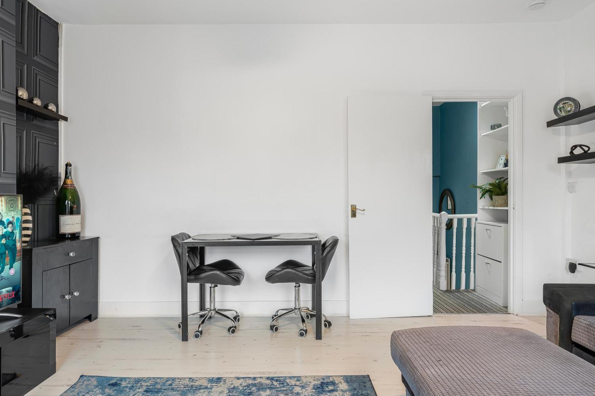 Spacious One Bedroom Private Flat In Brixton +Wifi London Eksteriør bilde